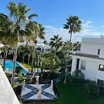 Luxurious And Light 3 Bedroom Penthouse Lägenhet *