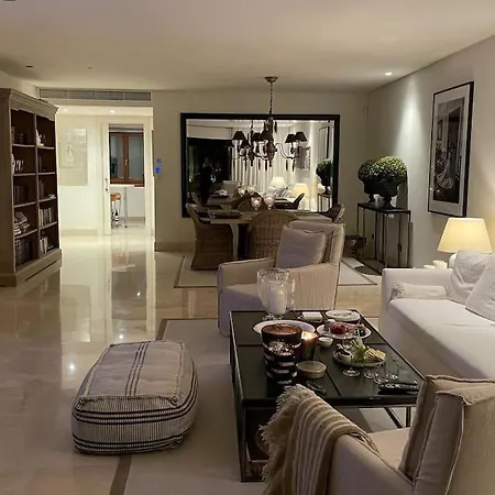 Apartmán Luxurious And Light 3 Bedroom Penthouse *