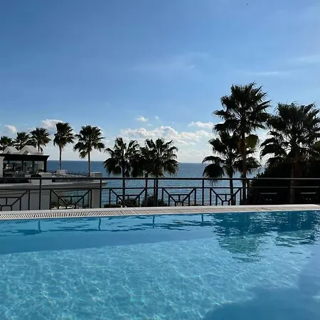 Luxurious And Light 3 Bedroom Penthouse Apartmán Estepona